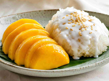 Mango sticky rice med kokos og sod ris