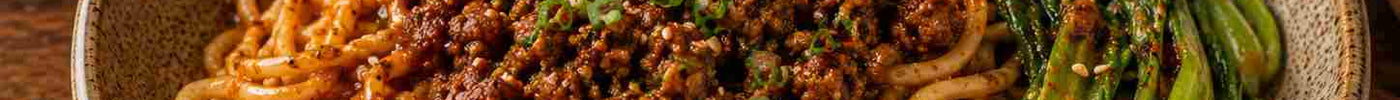 Dan Dan nudler med chili og sesam