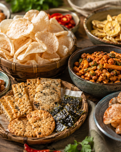 CHIPS & SNACKS