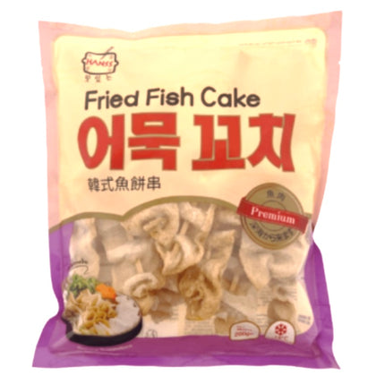 Koreansk Stegt Fiskekage På Spyd